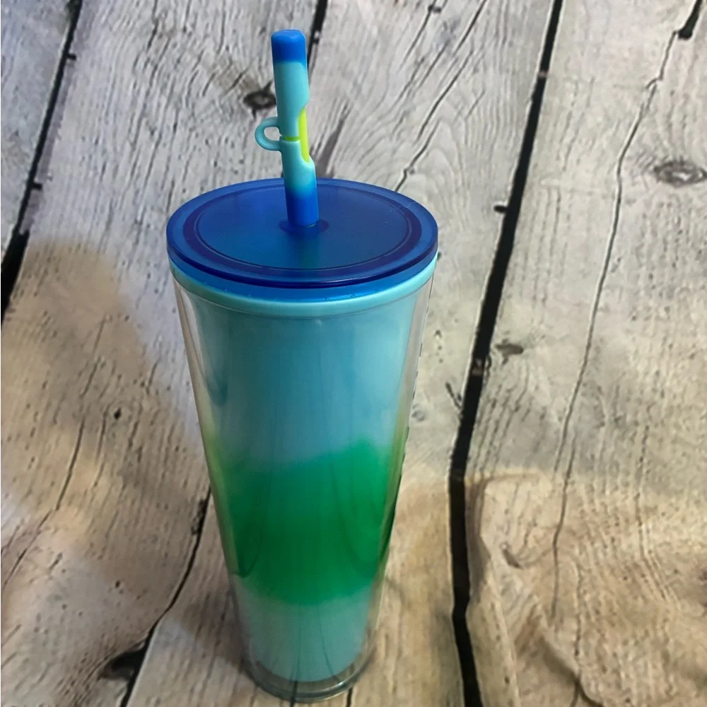 Starbucks Color Changing Tumbler 24oz Cup Blue Green Silicone Straw Topper‎ 2023